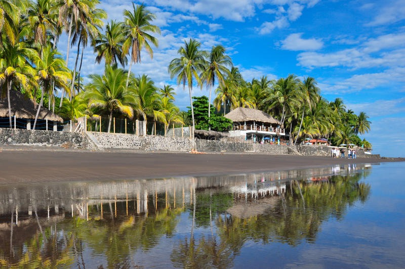 Bitcoin innovó el comercio en la playa El Zonte bitcoin-innovo-el-comercio-en-la-playa-el-zonte